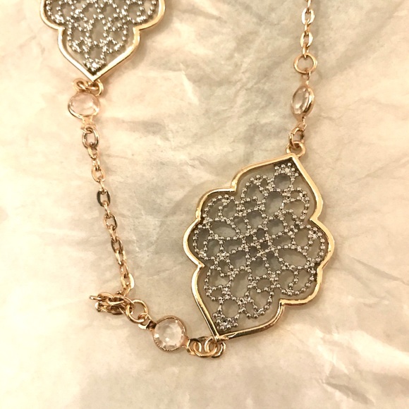 2 TONE DECO SHAPE NECKLACE - Picture 1 of 5